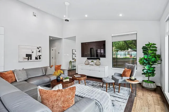 $1,250,000 | 6135 Marquita Avenue, Dallas, TX 75214