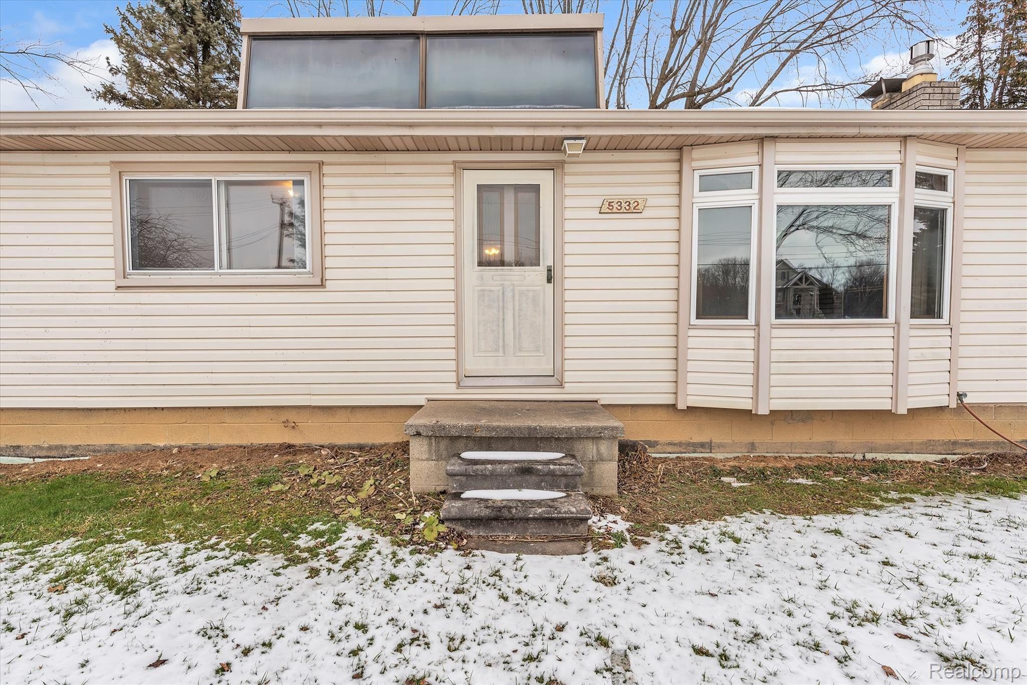 5332 Ohara Road Carleton, MI 48117 - Photo 6 of 52 07-5332-Ohara-Rd-WindowStill-Real-Estate-Photography-7.jpg