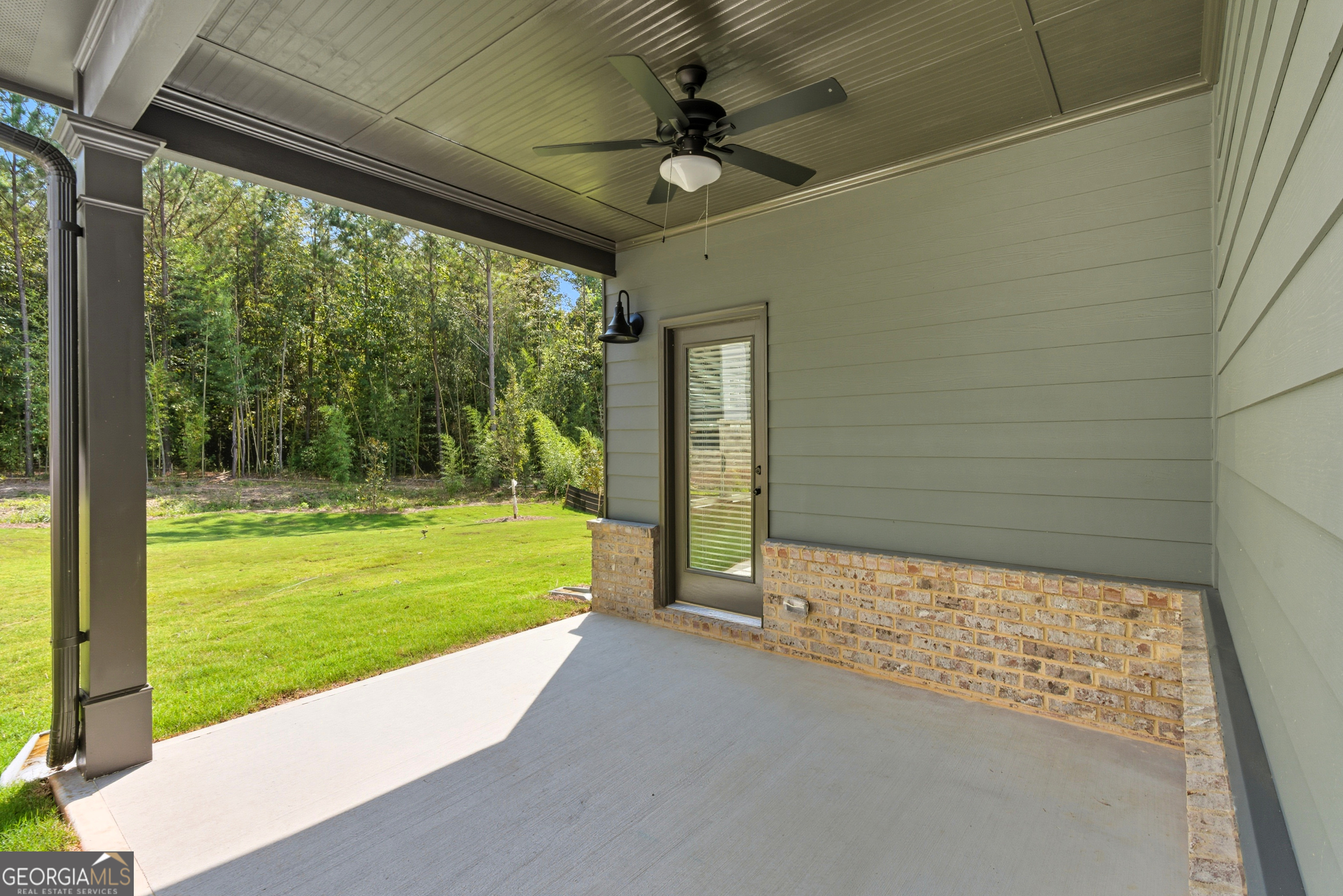 103 Everest Court Dallas, GA 30132 - Photo 9 of 35 a view of an empty room and window