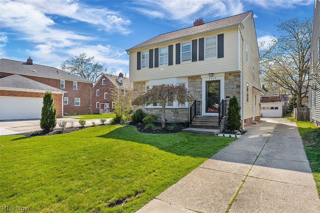 2412 Dysart Road Cleveland, OH 44118 - Photo 2 of 30