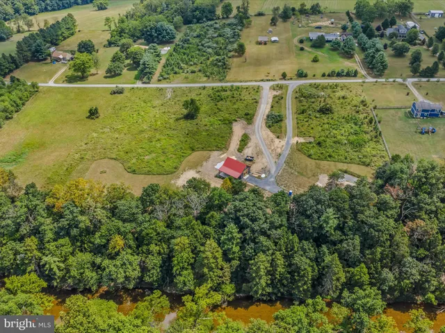 $559,900 | 237 Foggy Bottom Lane, Berkeley Springs, WV 25411