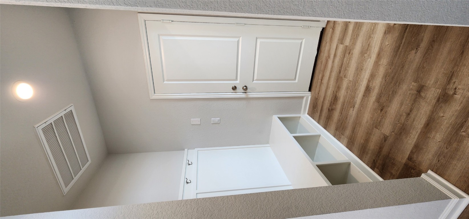 212 Los Olives Lane Georgetown, TX 78628 - Photo 4 of 35 a view of an empty room