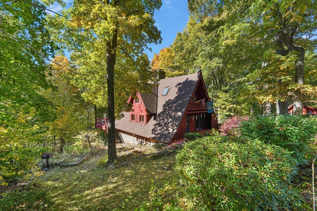 127 Copperfield Road Worcester, MA 01602 - Photo 4 of 31 Gallery Image 4