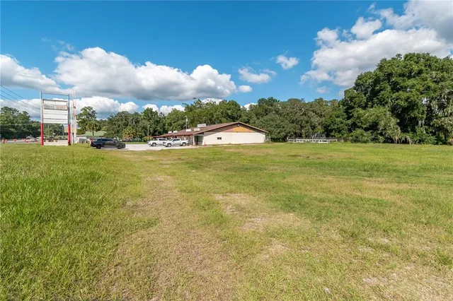 $399,900 | 19241 North US Highway 441, Reddick, FL 32686