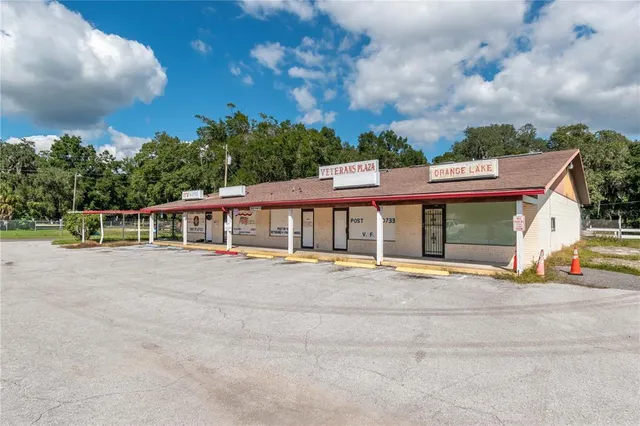$399,900 | 19241 North US Highway 441, Reddick, FL 32686