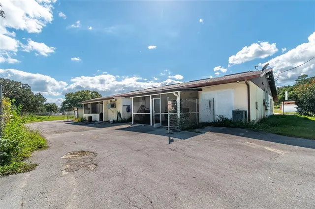 $399,900 | 19241 North US Highway 441, Reddick, FL 32686