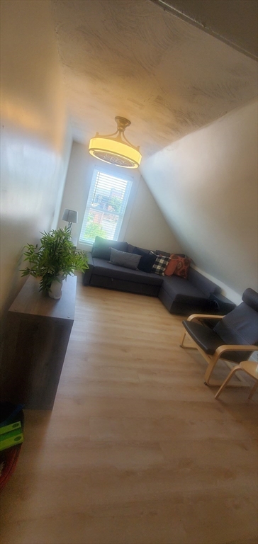 10 Monroe Street Springfield, MA 01109 - Photo 29 of 40