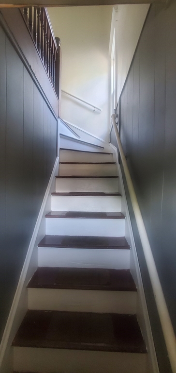 10 Monroe Street Springfield, MA 01109 - Photo 5 of 40