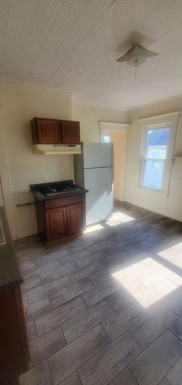 10 Monroe Street Springfield, MA 01109 - Photo 7 of 40