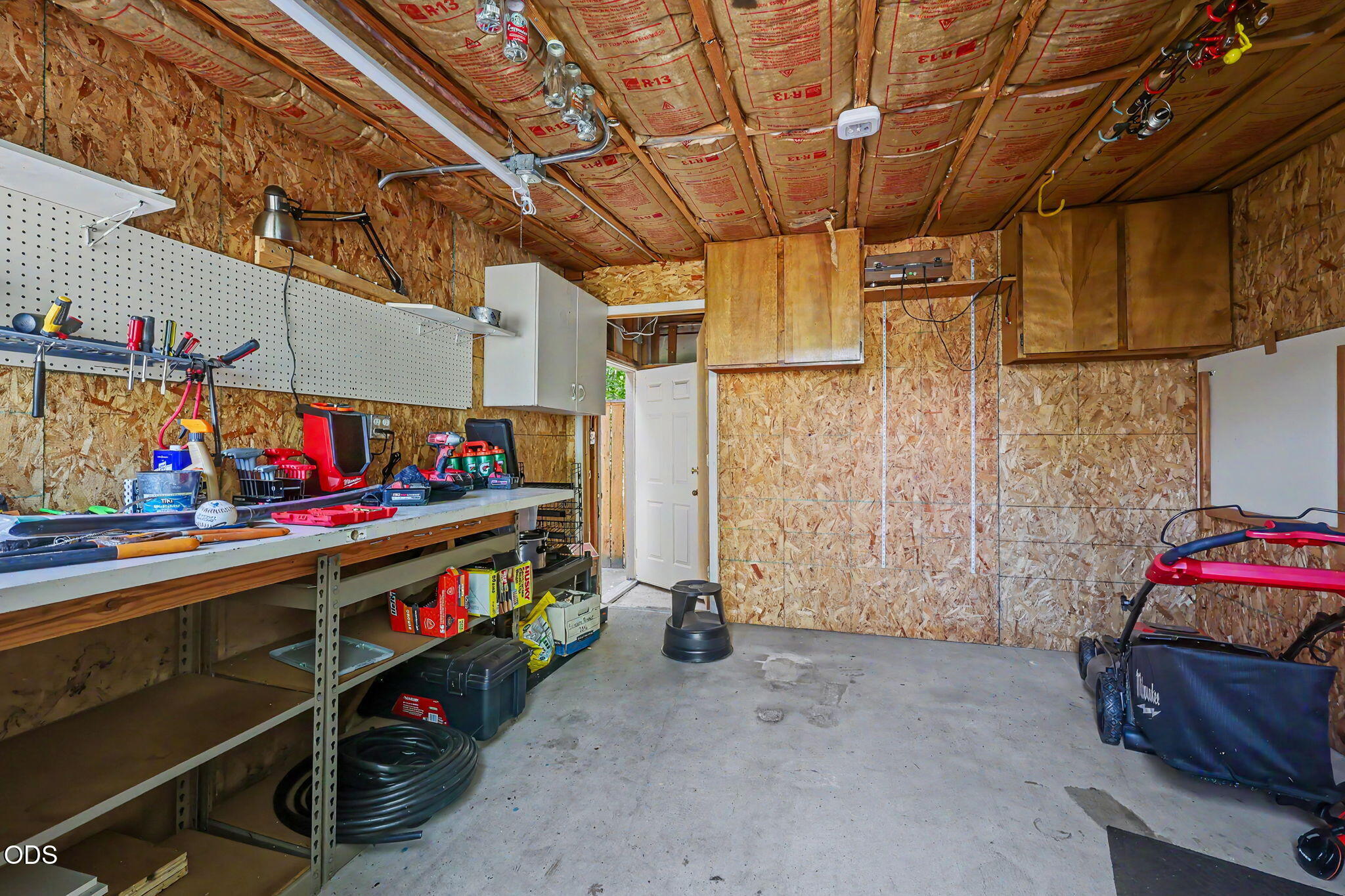 2639 Hillcrest Road Medford, OR 97504 - Photo 42 of 44