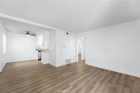 $2,300,000 | 223 Shell Street, Manhattan Beach, CA 90266
