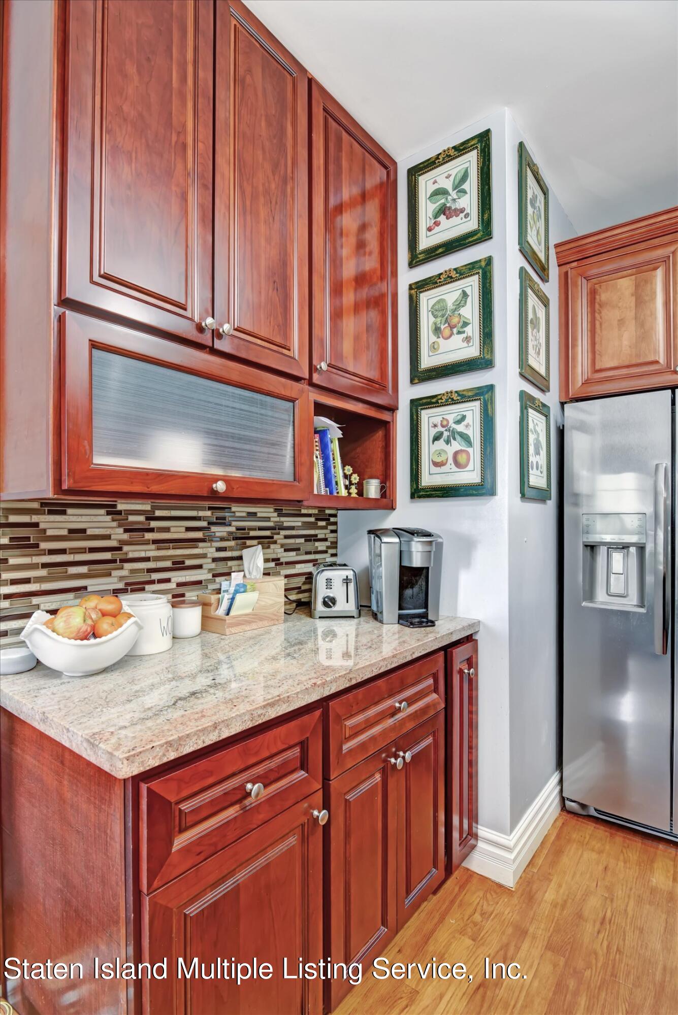 4654 Amboy Road, Unit 2B Staten Island, NY 10312 - Photo 10 of 25 10-Kitchen