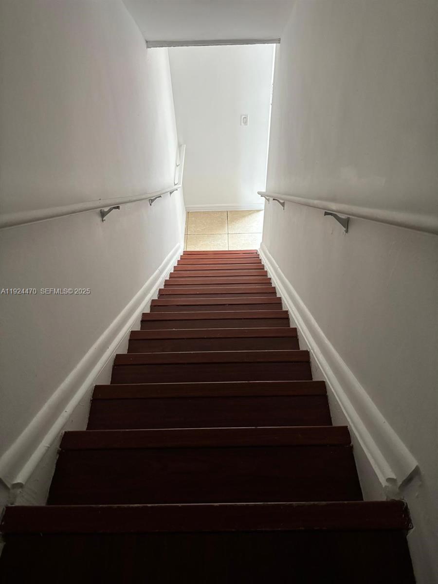 6045 Northwest 186th Street, Unit 123 Hialeah, FL 33015 - Photo 4 of 9 a view of entryway