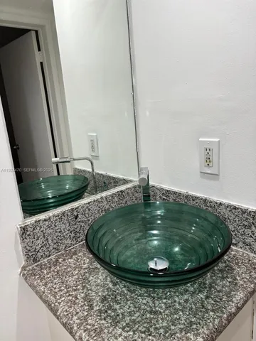 $2,175 | 6045 Northwest 186th Street, Unit 123, Hialeah, FL 33015