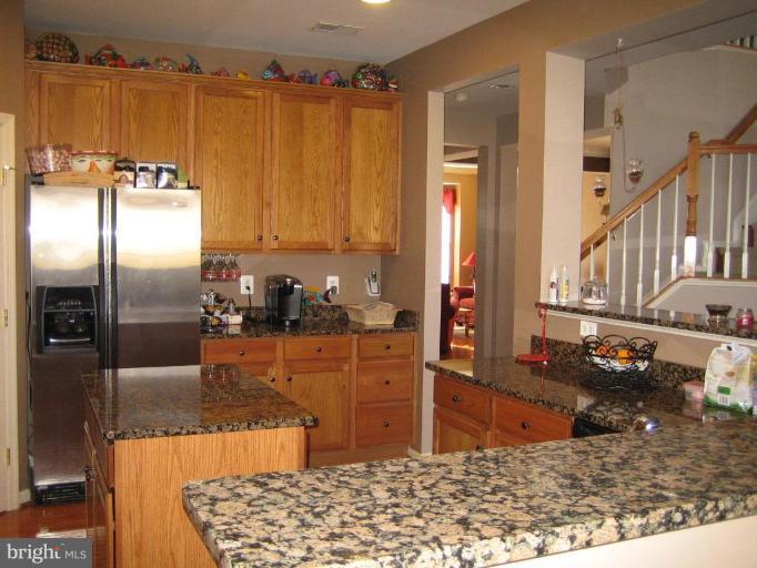 2668 Cast Off Loop Woodbridge, VA 22191 - Photo 9 of 20 Kitchen