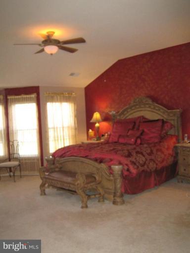 2668 Cast Off Loop Woodbridge, VA 22191 - Photo 10 of 20 Master Bedroom