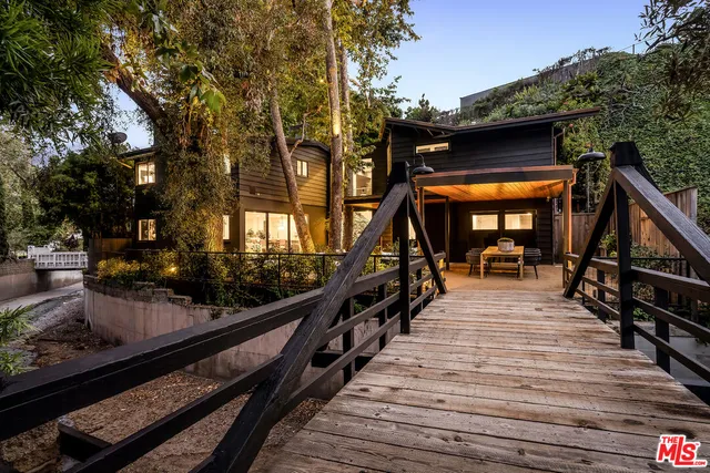 $4,995,000 | 327 East Rustic Road, Santa Monica, CA 90402