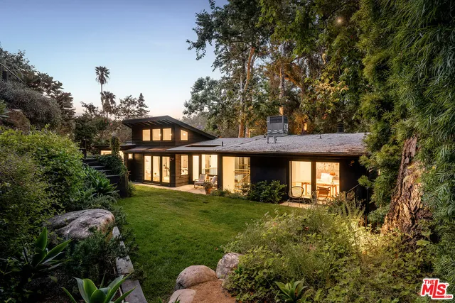 $4,995,000 | 327 East Rustic Road, Santa Monica, CA 90402