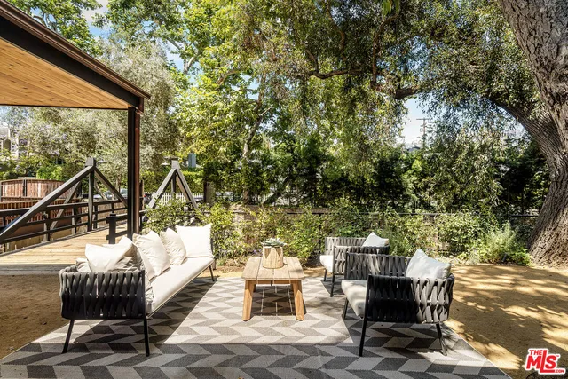 $4,995,000 | 327 East Rustic Road, Santa Monica, CA 90402