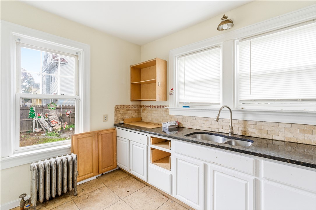 303 Narragansett Street Cranston, RI 02905 - Photo 18 of 26