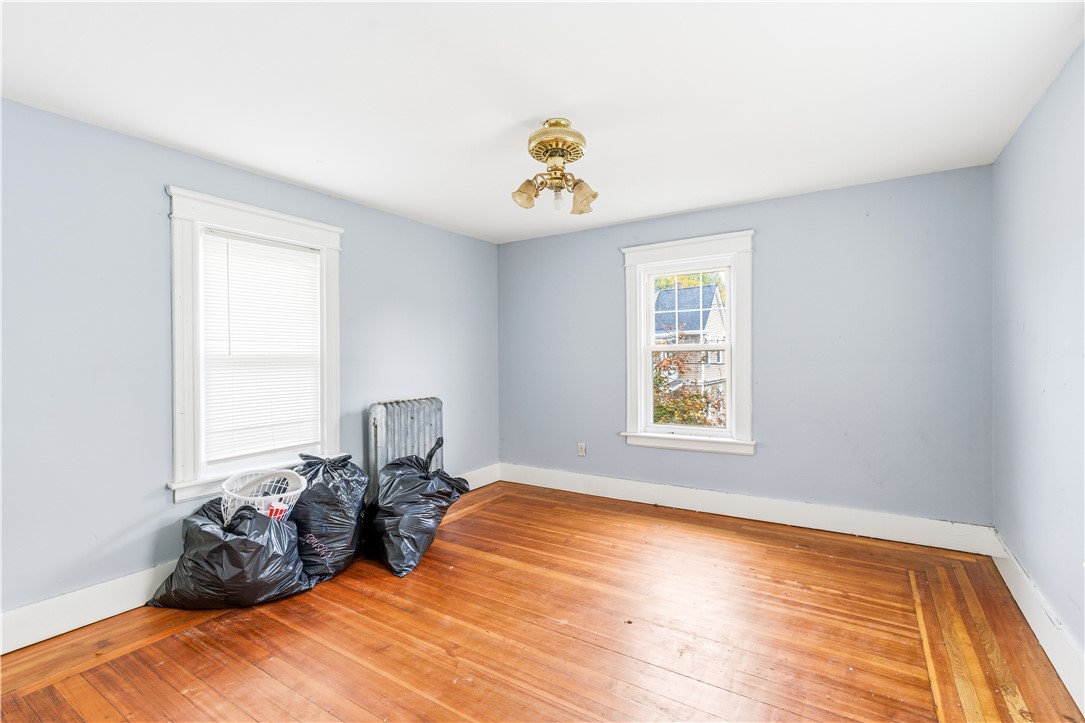 303 Narragansett Street Cranston, RI 02905 - Photo 9 of 26