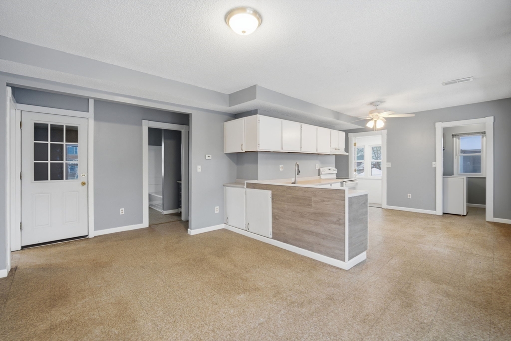 882-884 Liberty Street Springfield, MA 01104 - Photo 4 of 42