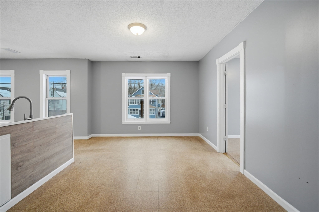 882-884 Liberty Street Springfield, MA 01104 - Photo 10 of 42