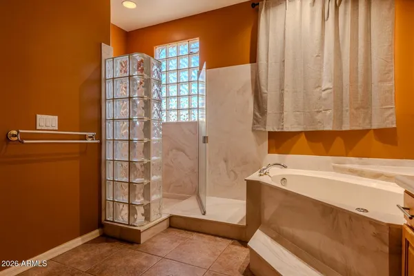 $4,750 | 18425 North 14th Street, Phoenix, AZ 85022