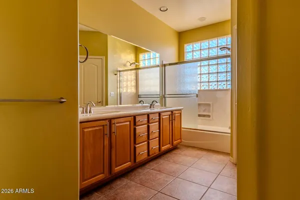 $4,750 | 18425 North 14th Street, Phoenix, AZ 85022