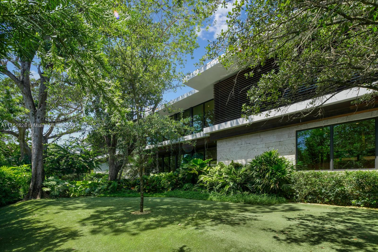 9261 School House Road Coral Gables, FL 33156 - Photo 3 of 65