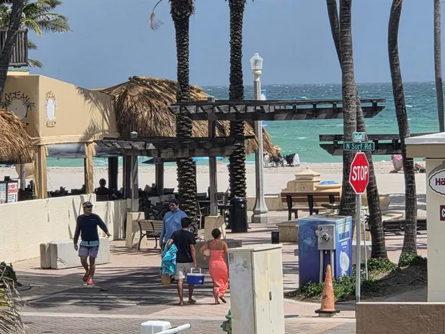 $4,000 | 320 Indiana Street, Hollywood, FL 33019