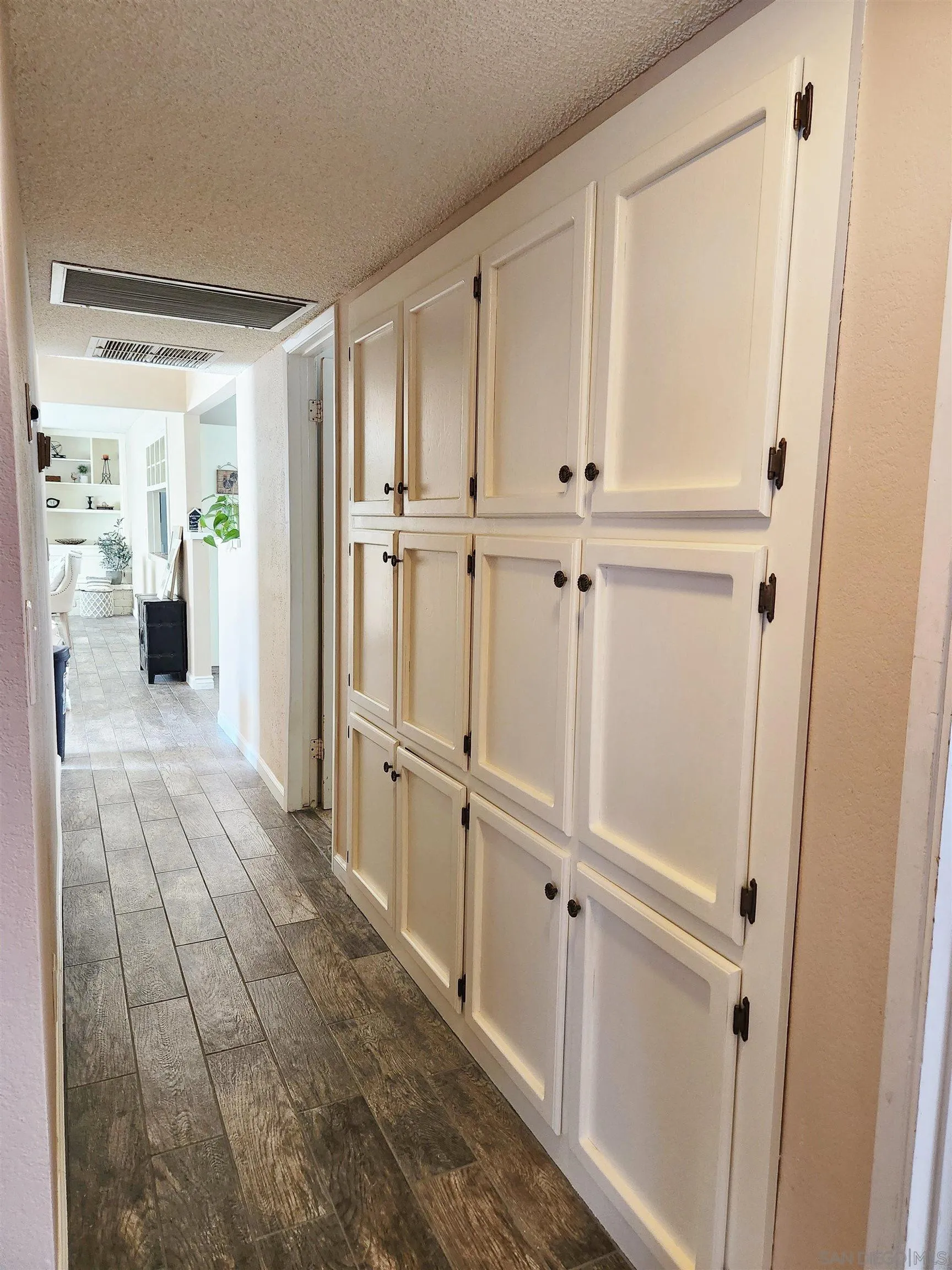 3628 Alene Avenue Ridgecrest, CA 93555 - Photo 23 of 46 a view of a hallway
