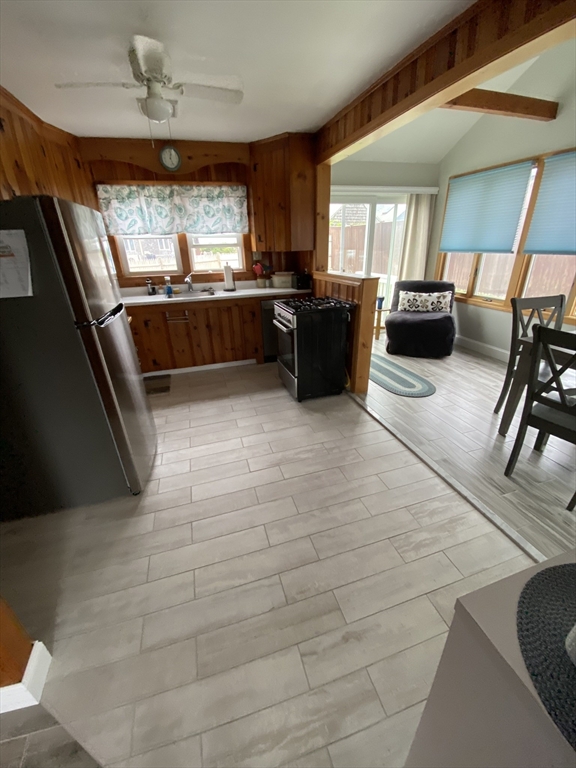 28 Constitution Road, Unit 28 Marshfield, MA 02050 - Photo 4 of 10