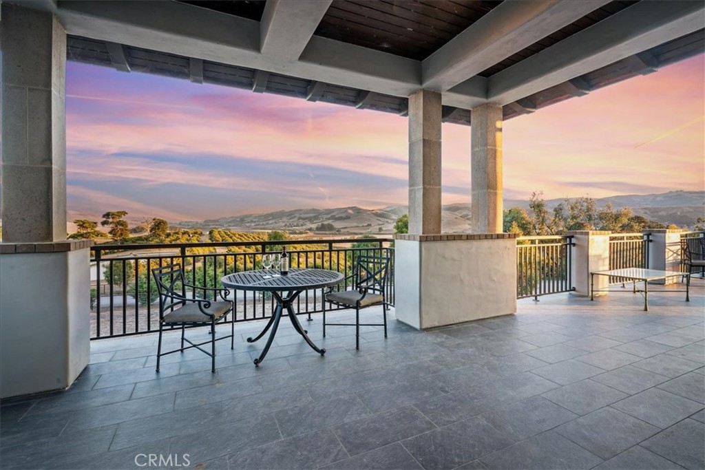 3515 Turri Road San Luis Obispo, CA 93405 - Photo 15 of 73 Living Room Balcony