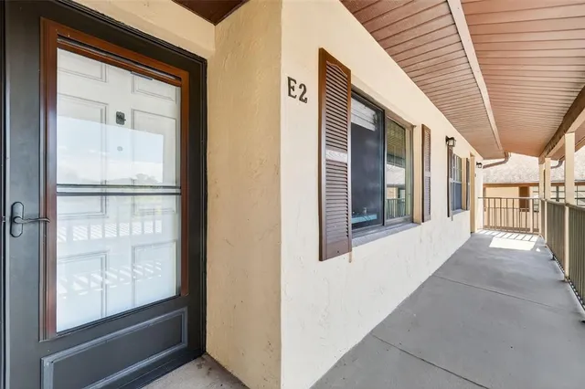 $226,000 | 225 East 10th Avenue, Unit E2, Mount Dora, FL 32757