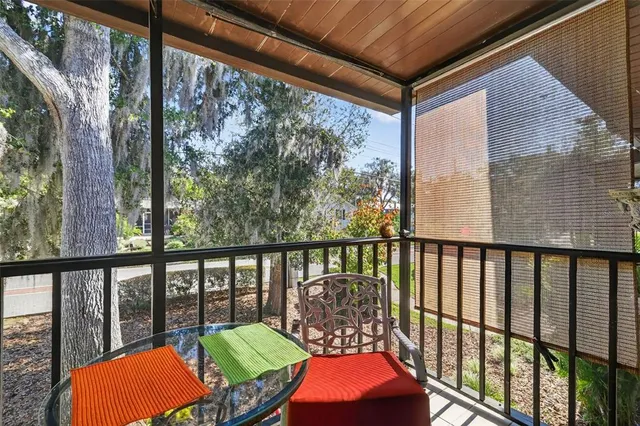 $226,000 | 225 East 10th Avenue, Unit E2, Mount Dora, FL 32757