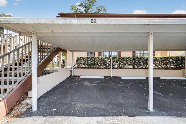 $226,000 | 225 East 10th Avenue, Unit E2, Mount Dora, FL 32757