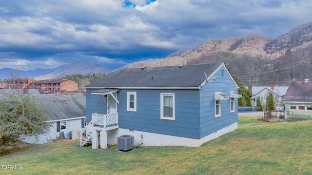 $125,000 | 128 Beacon Street, Gate City, VA 24251