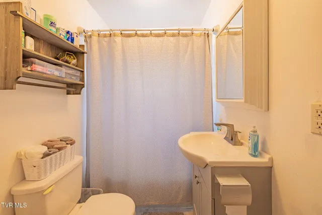 $125,000 | 128 Beacon Street, Gate City, VA 24251