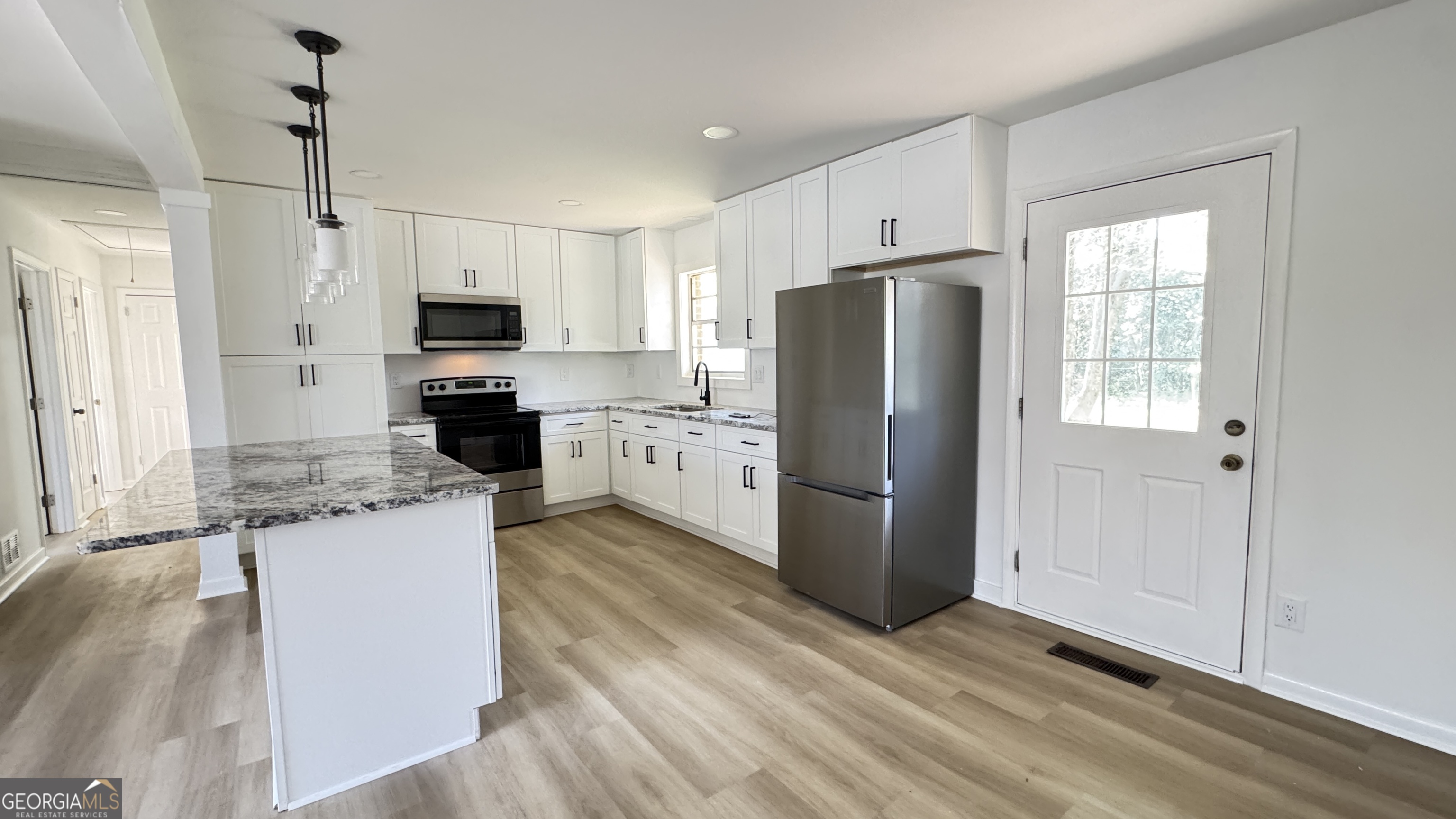723 Sheffield Road Norcross, GA 30071 - Photo 4 of 20