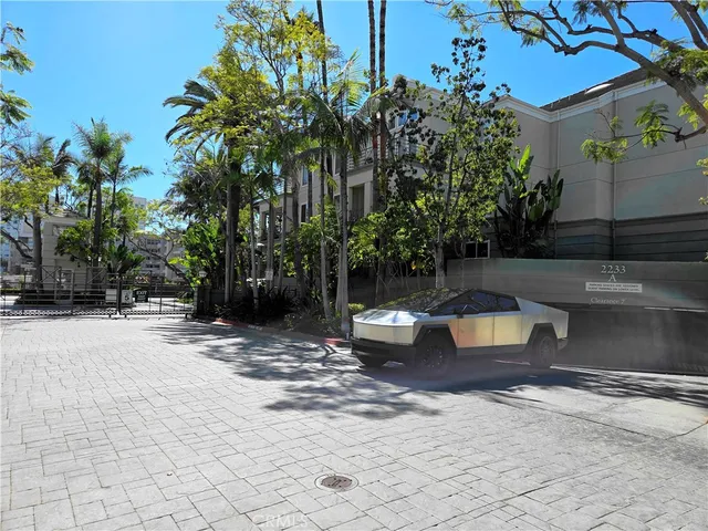 $3,750 | 2233 Martin, Unit 217, Irvine, CA 92612