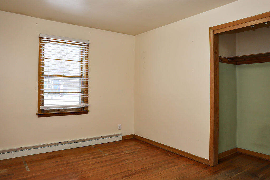 2602 Henry Street Sheboygan, WI 53081 - Photo 13 of 35 Bedroom