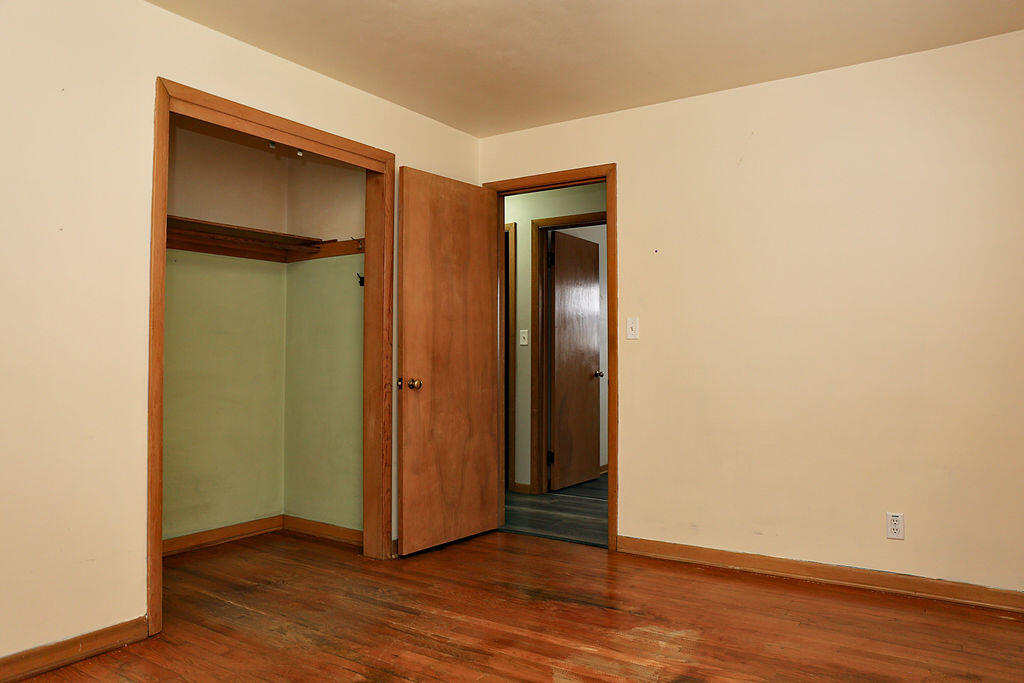 2602 Henry Street Sheboygan, WI 53081 - Photo 14 of 35 Bedroom