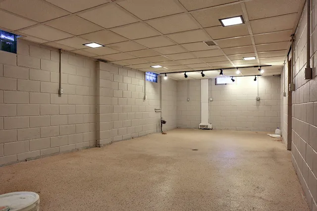 $219,900 | 2602 Henry Street, Sheboygan, WI 53081