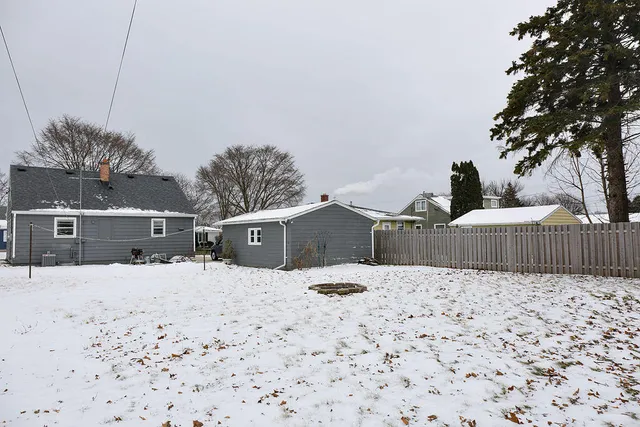 $219,900 | 2602 Henry Street, Sheboygan, WI 53081