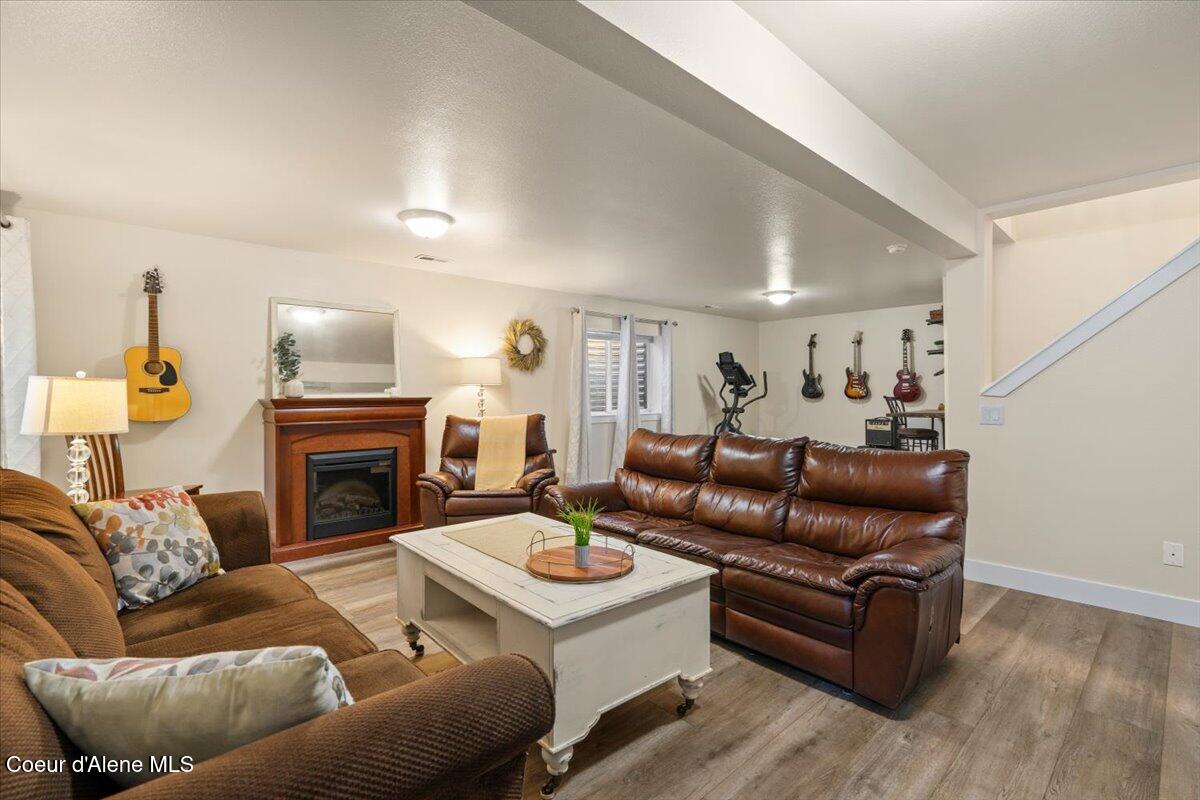 5765 North Carlisle Road Coeur D'Alene, ID 83815 - Photo 33 of 62 33-Family Room