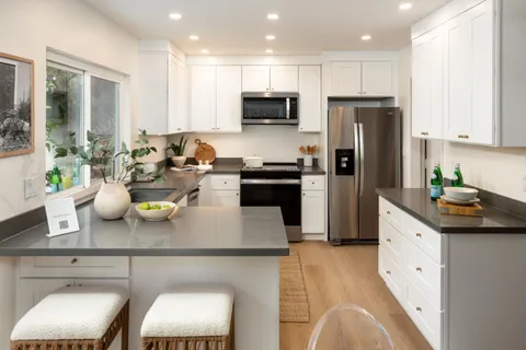 $1,800,000 | 1006 East Evelyn Avenue, Sunnyvale, CA 94086