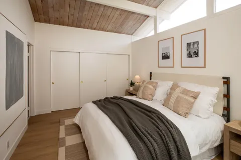 $1,800,000 | 1006 East Evelyn Avenue, Sunnyvale, CA 94086