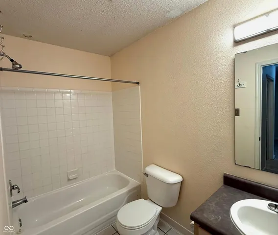 $1,990 | 11835 Buck Creek Circle, Noblesville, IN 46060