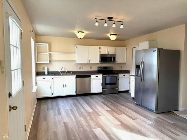 $1,990 | 11835 Buck Creek Circle, Noblesville, IN 46060